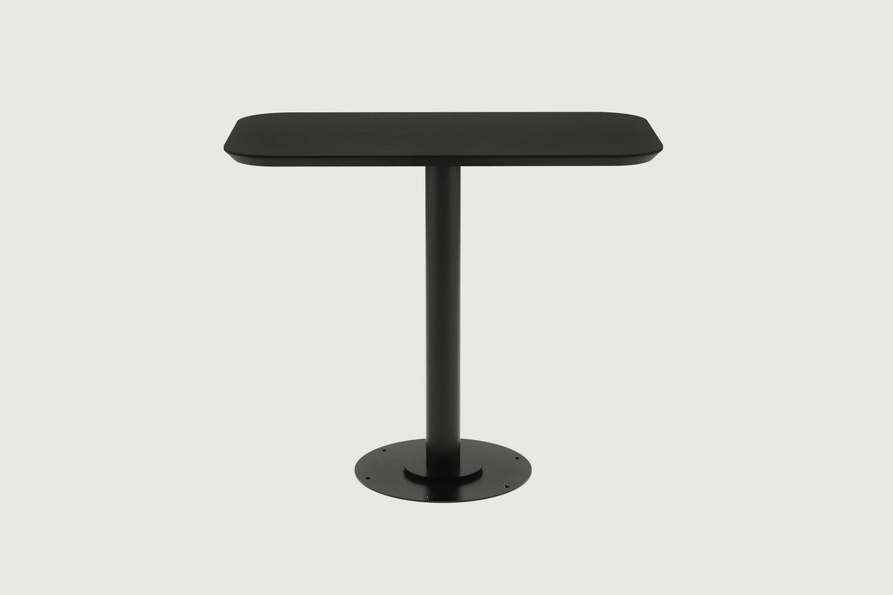 Perspective front - furn - LB2 table-2