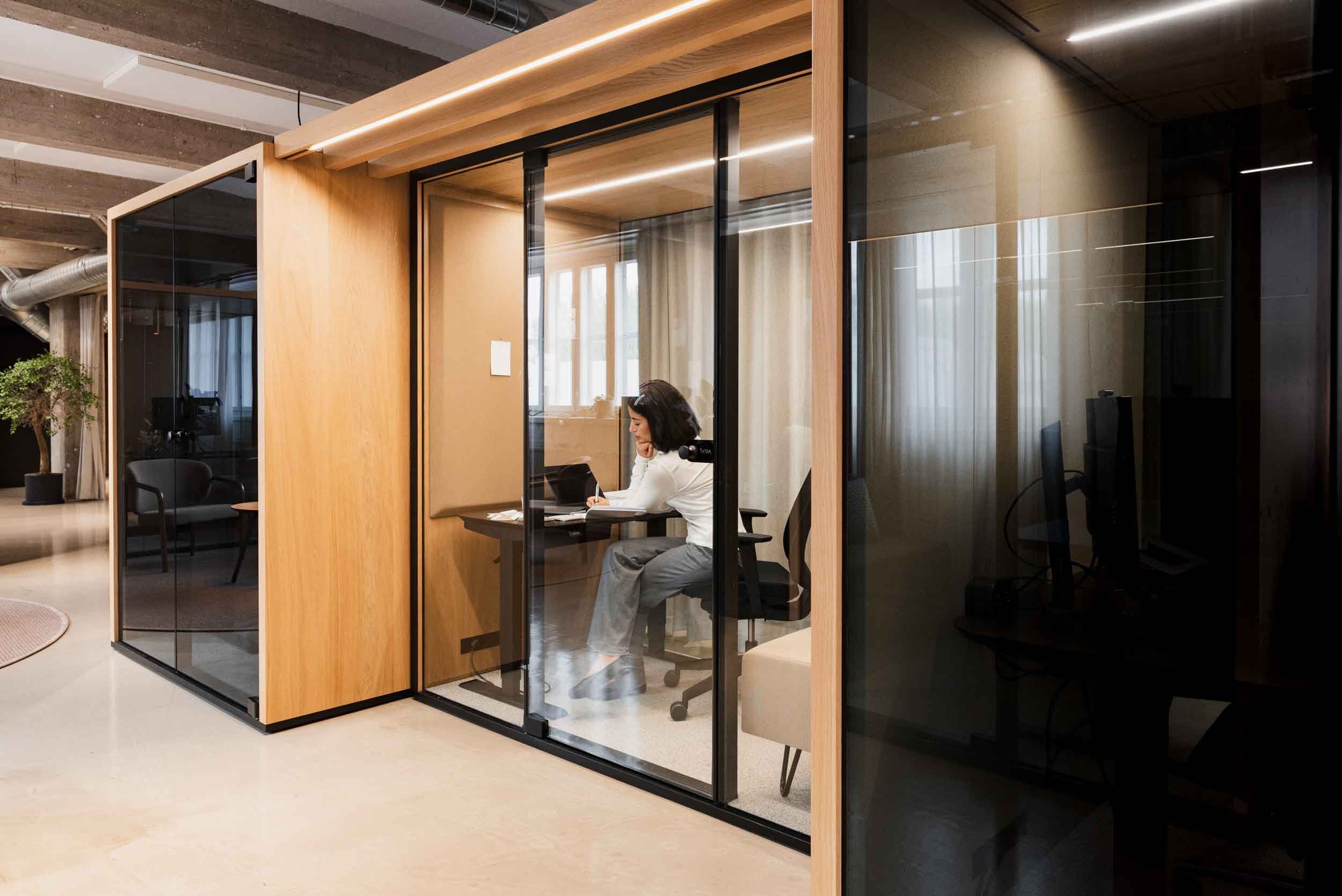 office pod - a focus zone for private work 