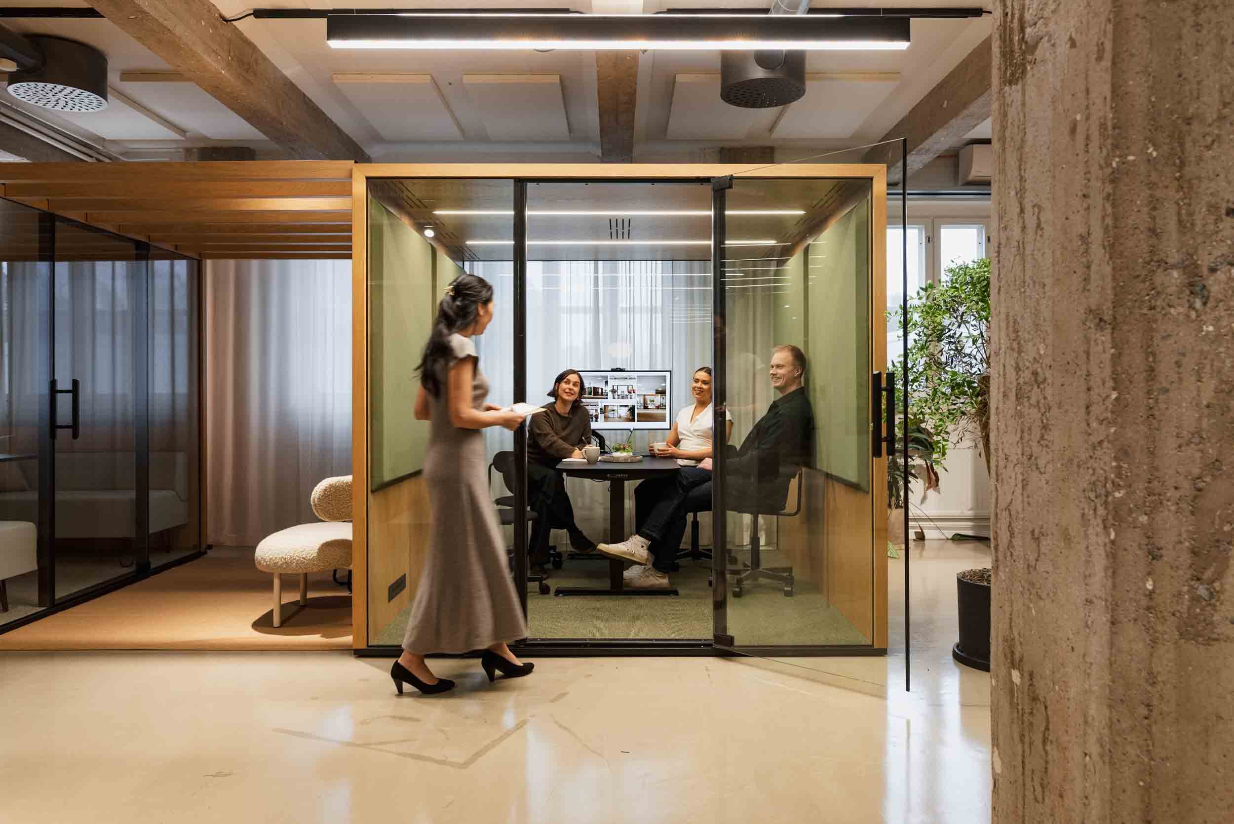 adaptable office spaces for modern teamwork
